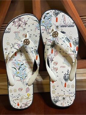 Tony Burch “Poetry of Thing” Floral pattern Water friendly Flip Flop Sandals